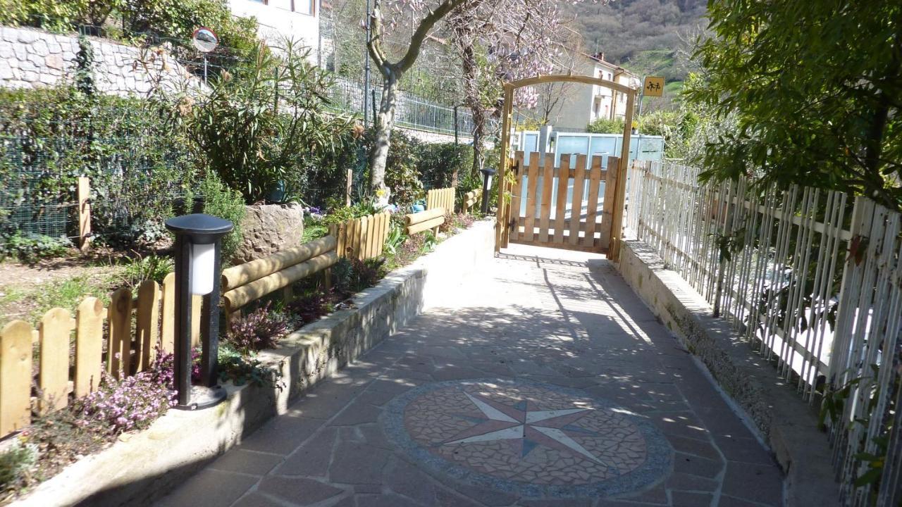 Villa Dream Alla Beppa เทนโน ภายนอก รูปภาพ